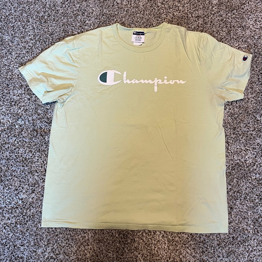 Champion short sleeve shirt